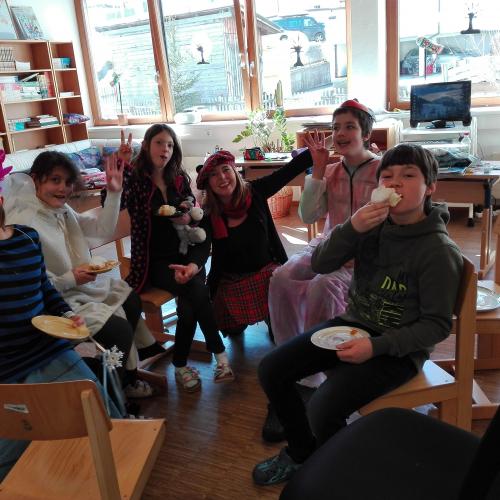  Am Faschingsdienstag ging es rund in unserer Schule!