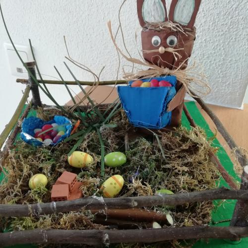 Der Osterhase legt ein